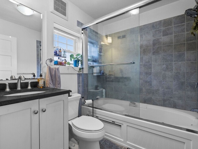 Photo - 78 Bowdoin St Unit 2