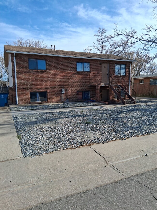 Photo - 6764 Locust St