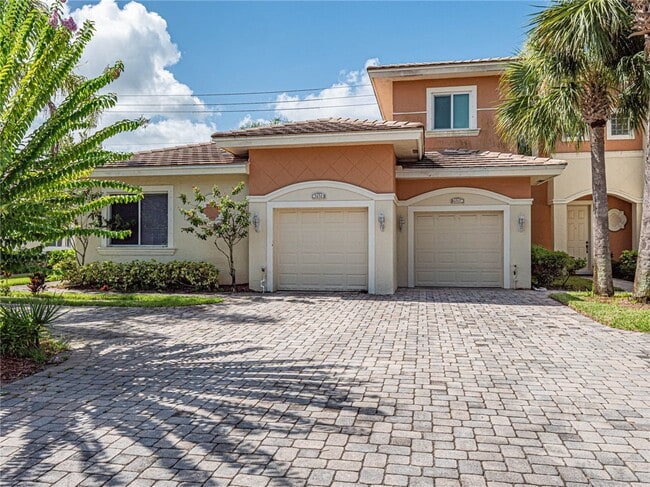 Photo - 2529 Langrove Ln SW Unit 2529