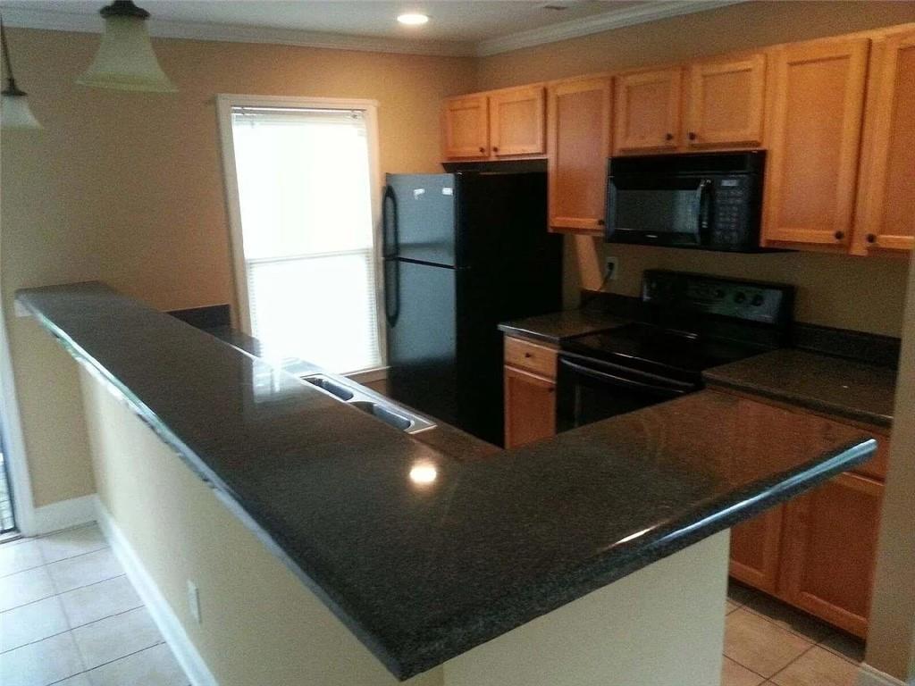 Photo - 719 Magnolia St NW