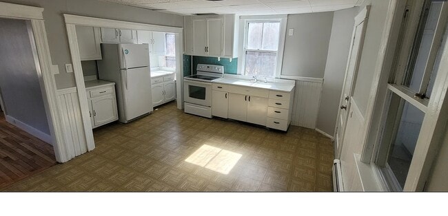 Photo - 981 Main St Unidad 1