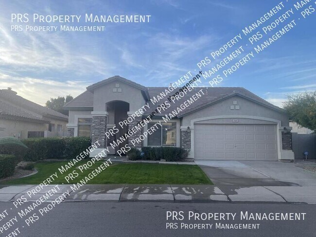 Building Photo - 2165 W Olive Way