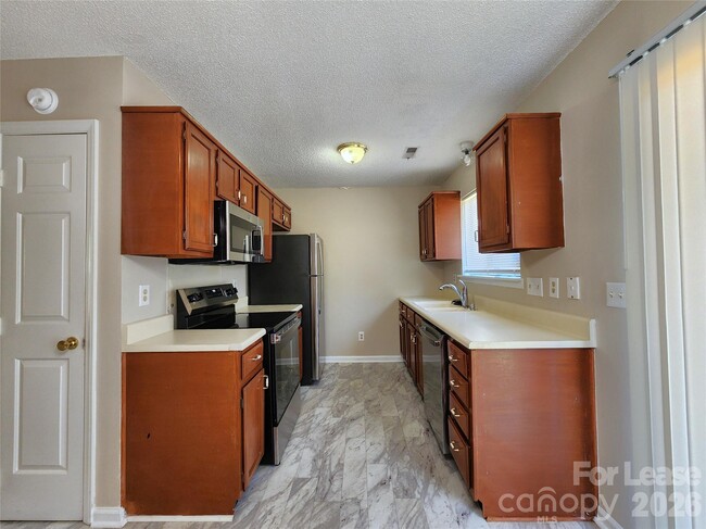 Photo - 6227 Mayridge Dr