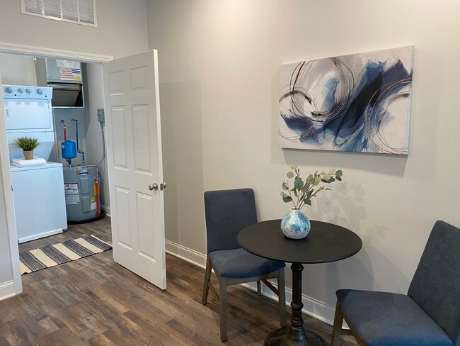 Photo - Creekside Apartments