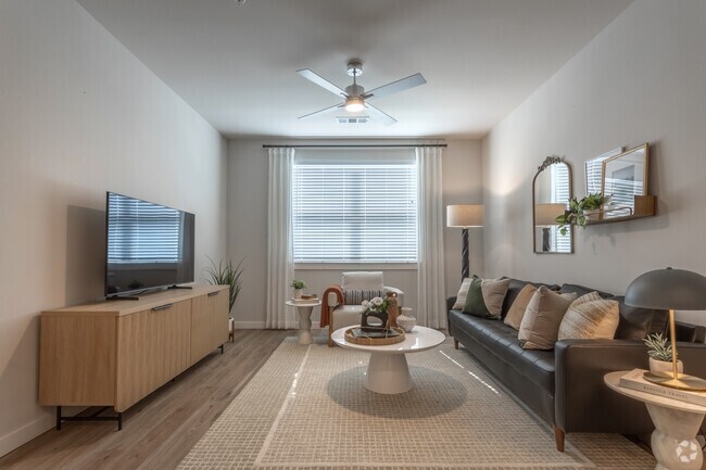 1BR, 1BA - 750SF - Living Room