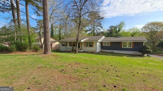 Building Photo - 490 Village Green Ct SW