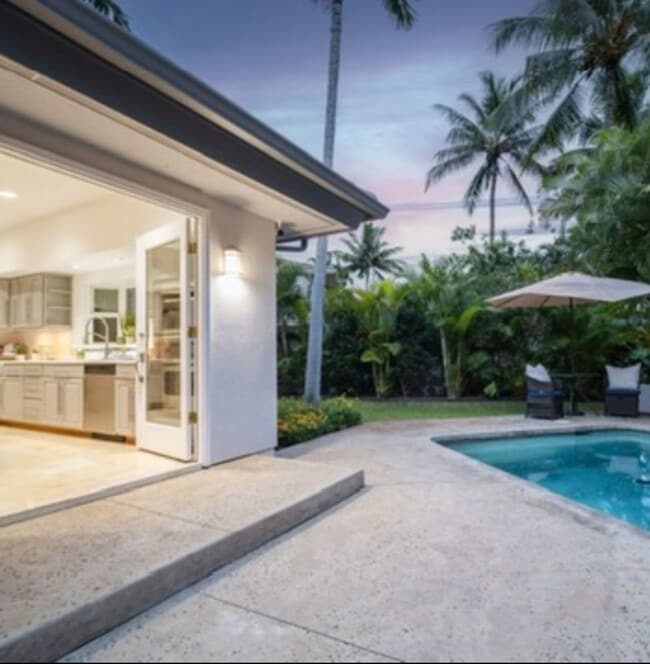 Building Photo - 361 Pualoa Nani Pl Rental