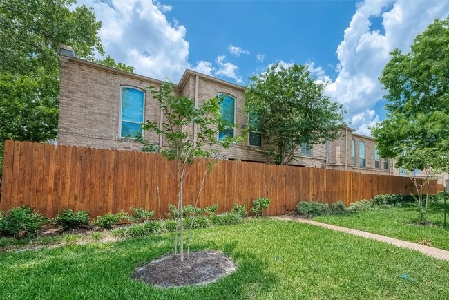 Photo - 4629 Wild Indigo St Unit 588