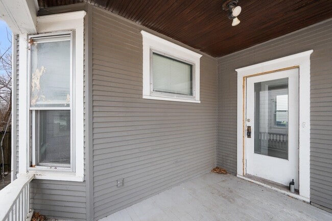 Photo - 1321 W 13th St