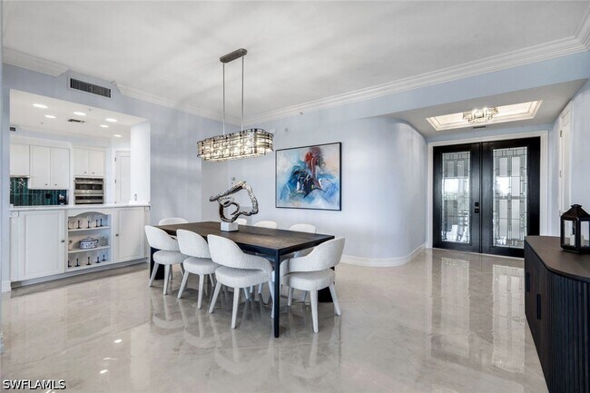 4811 Island Pond Ct Unit 302