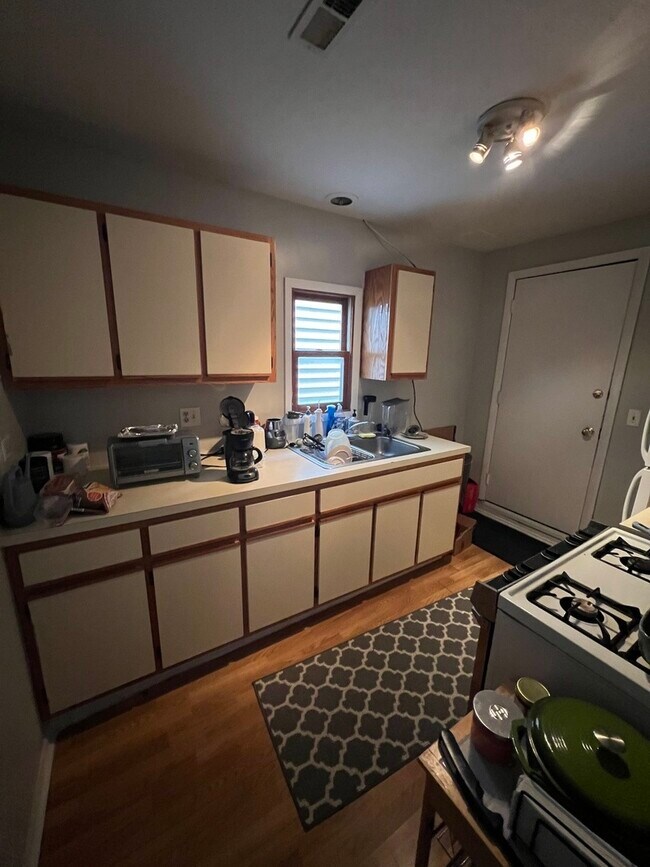 Photo - 866 W Aldine Ave Unidad 3