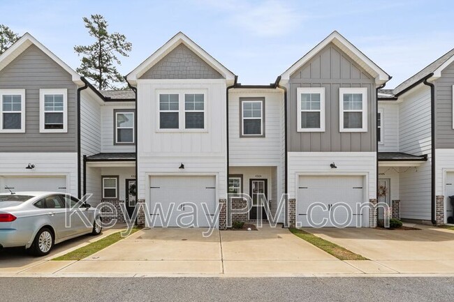 Building Photo - 4504 Chestnut Trl