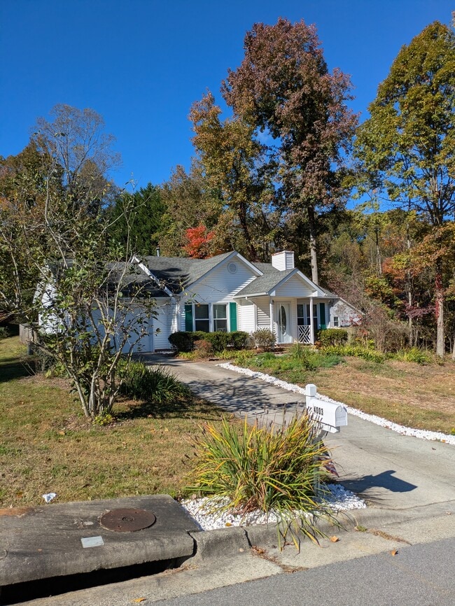 Photo - 4003 Persimmon Court