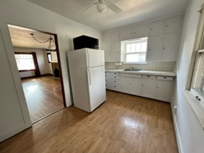 Photo - 117 S Jackson St