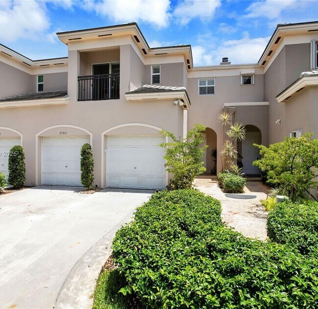 Photo - 8580 SW 139th Ter Townhome