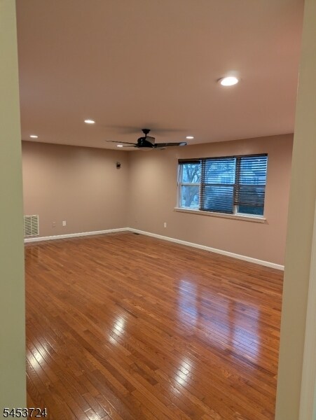 Photo - 316 Ventnor Ct