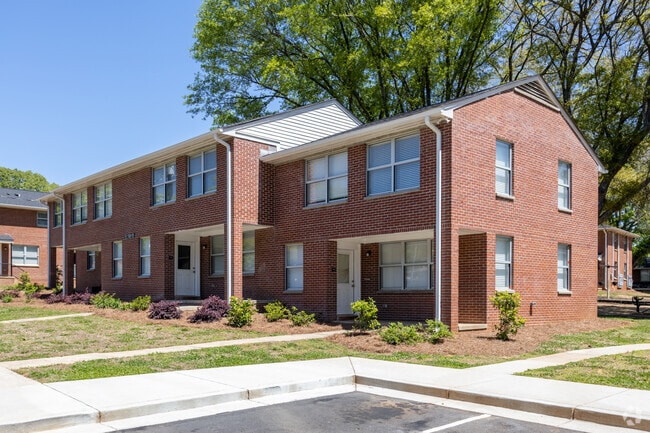 Building Photo - 1100 Washington Circle Rental
