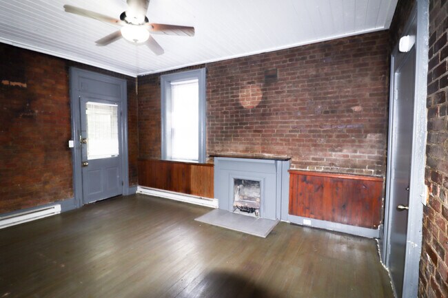 2612 Eden Ave