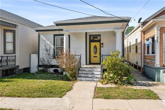 Photo - 2418 General Taylor St