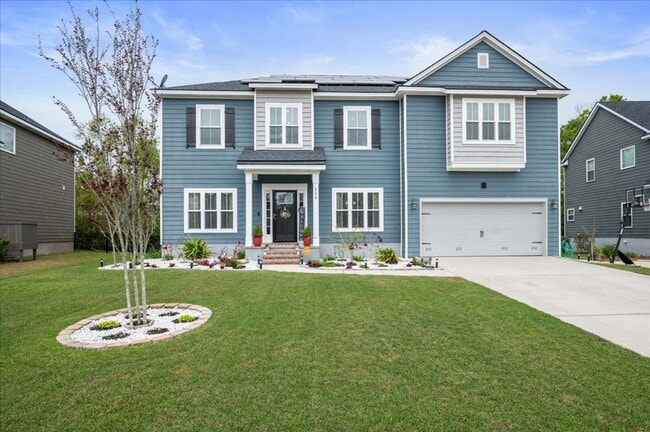 Photo - Welcome to Your Ideal Home: Where Luxury a...