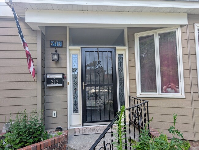 Photo - Beautiful Home 4bd 3bath