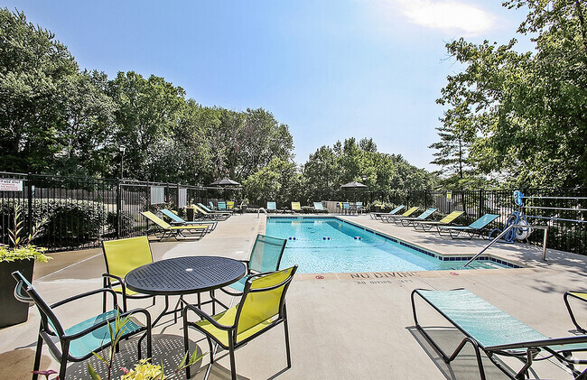 Building Photo - The Avalon Rental