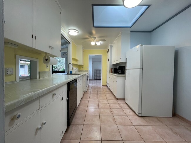 Photo - 258 Kuupua St