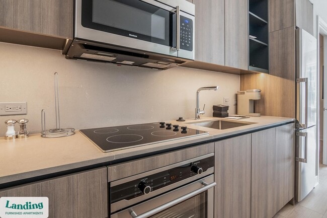 Photo - 650 N Main St Unidad 306.1411958