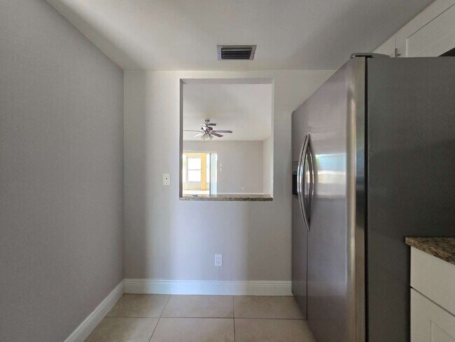 Photo - 1202 SE 8th Terrace Unit 2