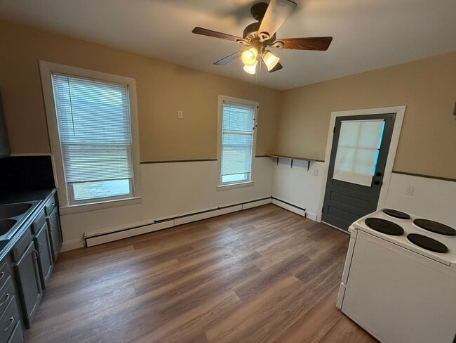 Photo - 29-31 Palmer Ave Unit 29 Palmer Ave - 1st Floor