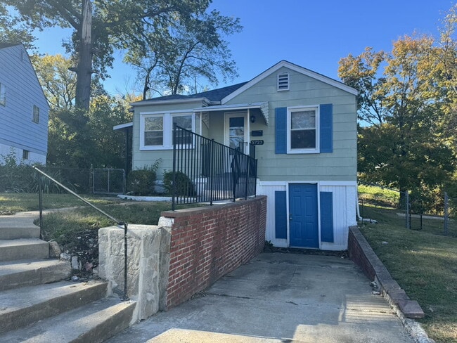 Photo - Lovely 2-Bedroom Rental Home – Quiet Neigh...