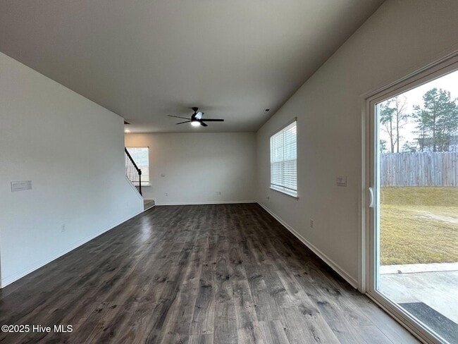 Photo - 275 Roberts Pl