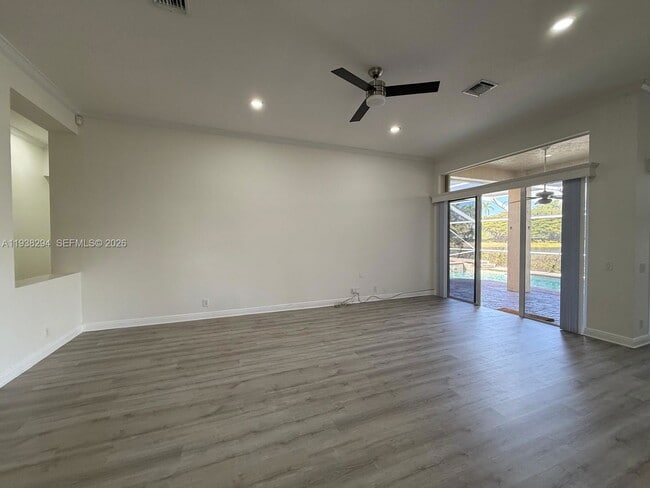 Photo - 2408 Deer Creek Rd