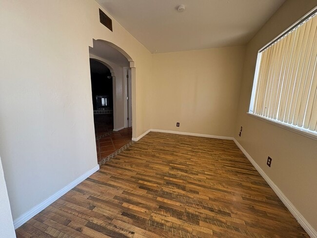 Photo - 10309 Shoshone St