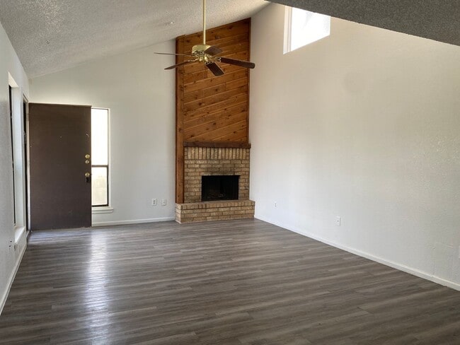 Photo - 4711 58th St Unidad A