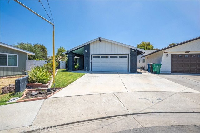 Building Photo - 15634 Wharff Ln