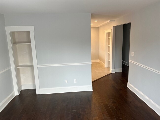 Photo - 79 Robert St Unit 1