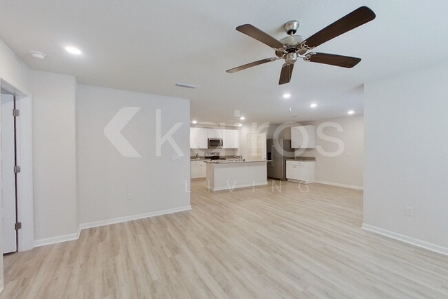 Photo - 4734 Malay Cir