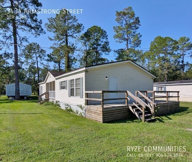 Photo - 3434 Armstrong St