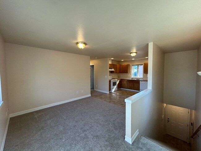 Photo - Brand New 2 Bd 1 Ba, 2 Gar Garage in the h...