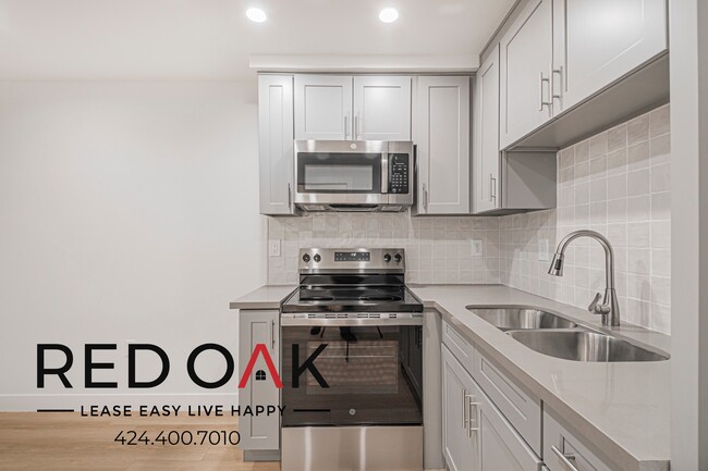 Photo - 6738 Independence Ave Unidad A5