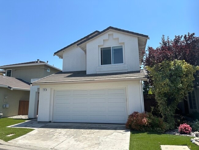 Photo - 122 Lakeridge Ln