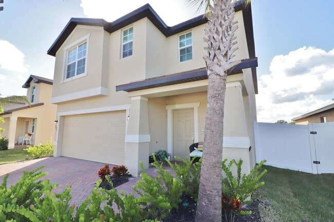 Photo - 721 Worlington Ln