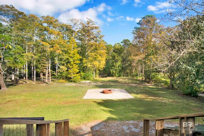 Photo - 18870 Highland Dr Apartamento