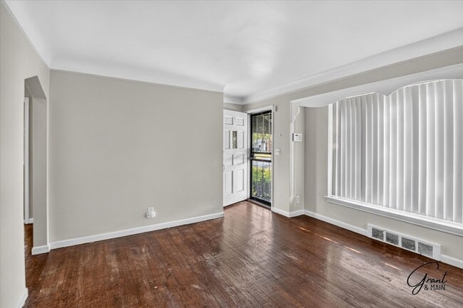 Photo - $1300 3 bedrooms