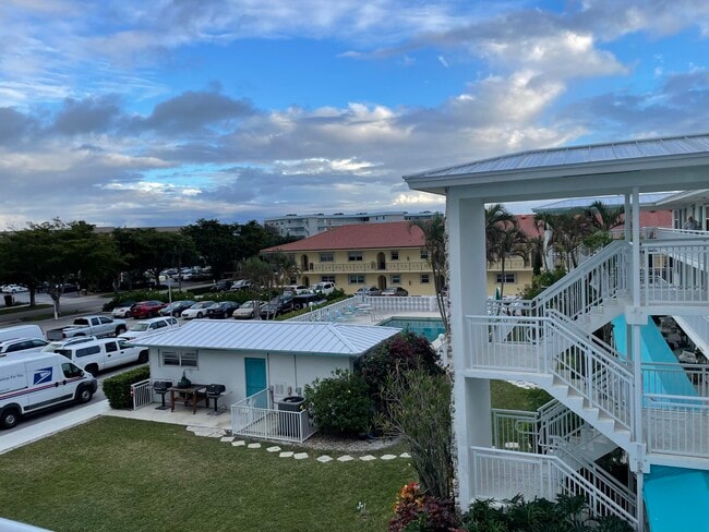 Photo - 37 Yacht Club Dr Unidad 303