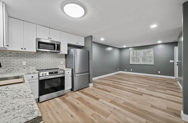 Photo - 680 Roddy Dr