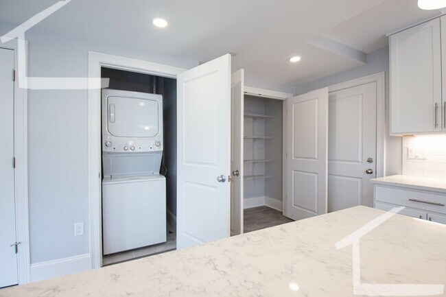 124 Kenrick St