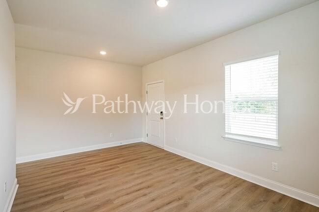 Photo - 220 Limestone Wy