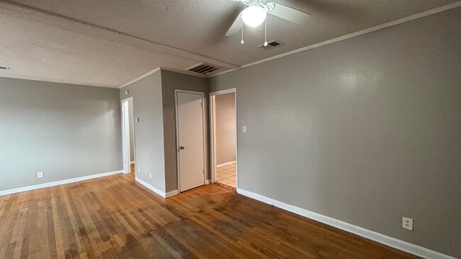 5022 Byron Rd